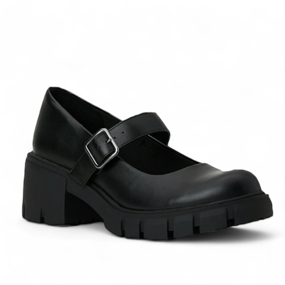 Madden Nyc Shoes - Madden NYC Black Chunky Mary Jane Shoes Size 8.5